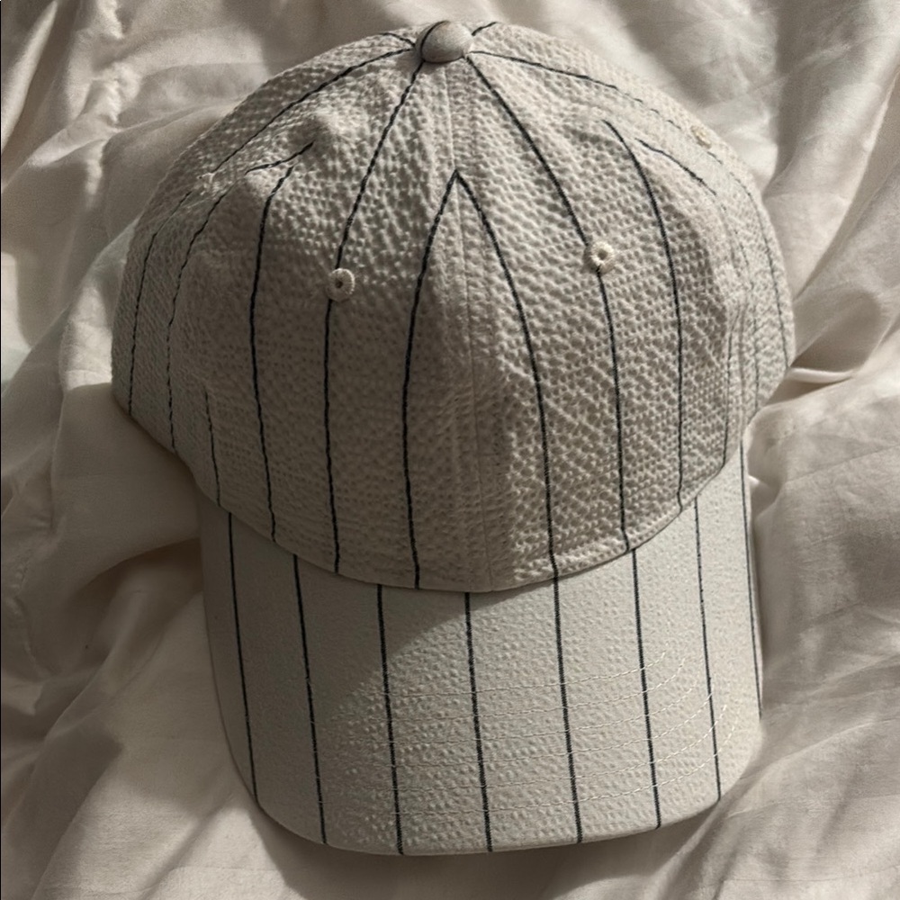 Vineyard Vines White and Black Pinstripe Hat